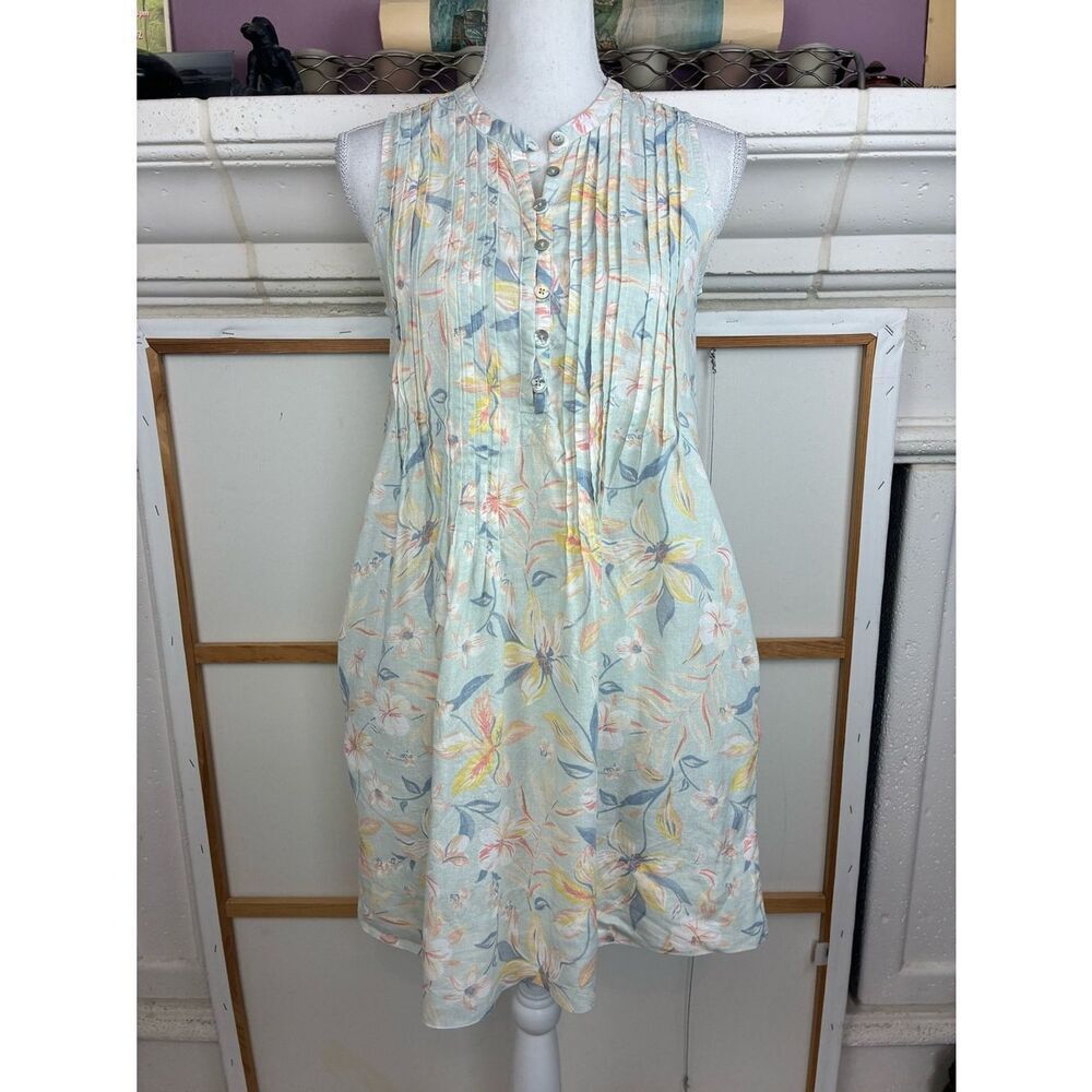 Faherty Pastel Floral Pintuck babydoll Sundress Size 4-6 w/ shell buttons🩷